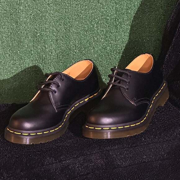 (NWOT)  Dr. Martens 1461 Smooth Leather Oxford Shoes in Black - Picture 1 of 6